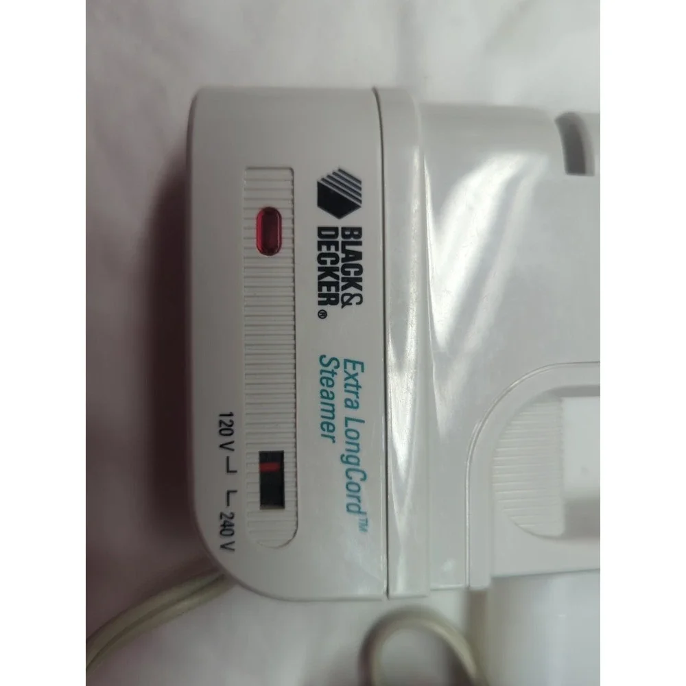 Black & Decker Extra Long Cord Travel Steamer Model S12BP Working